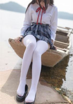 青青草原这里只有精品_720完整版观看